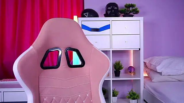 MistyReeds online show from 02-19-26, 05:58