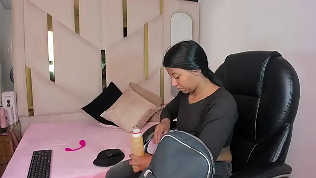 Vaneline2 online show from 04-02-26, 03:20