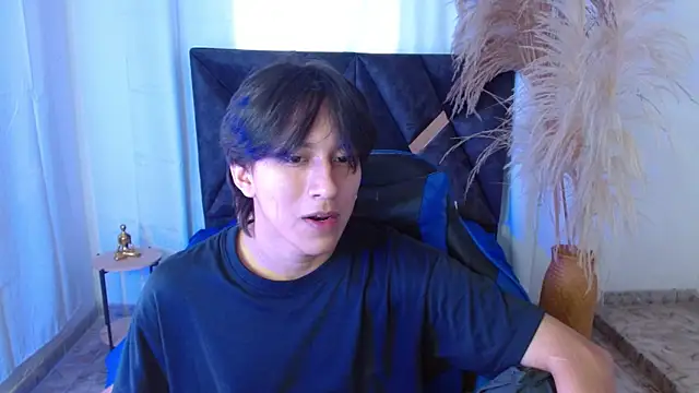 nikoo 18 online show from 04-14-26, 02:34