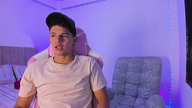 Adrian Prime  online show from 04-08-26, 06:41