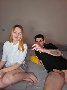 ToxyFoxyy online show from 03-01-26, 11:23