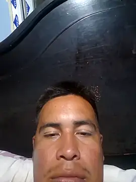 Snapshot of LuzSantoDeEmmanuel chatting on 04-08-26, 05:29 LuzSantoDeEmmanuel online show from 04-08-26, 05:29