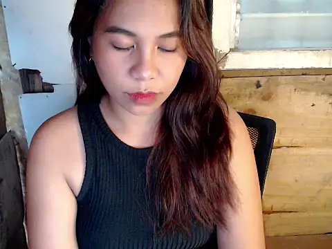 Snapshot of KristinaValerie22 chatting on 03-01-26, 04:47 KristinaValerie22 online show from 03-01-26, 04:47