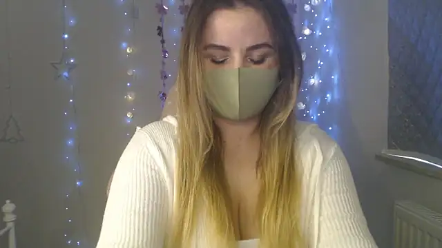 Snapshot of Avelina1 chatting on 03-11-26, 10:54 Avelina1 online show from 03-11-26, 10:54