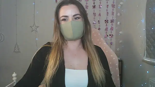 Snapshot of Avelina1 chatting on 04-15-26, 09:16 Avelina1 online show from 04-15-26, 09:16