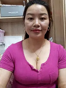 Jennie dogy online show from 06-21-26, 05:10