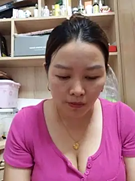Jennie dogy online show from 06-29-26, 12:16