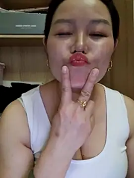 Jennie dogy online show from 07-02-26, 12:54