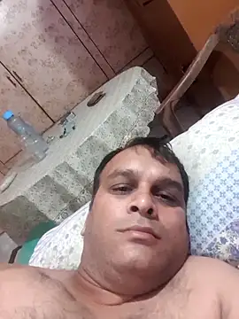 Snapshot of indiandesivillegeboy chatting on 05-31-26, 06:09 indiandesivillegeboy online show from 05-31-26, 06:09