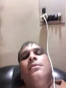 Snapshot of indiandesivillegeboy chatting on 06-03-26, 06:16 indiandesivillegeboy online show from 06-03-26, 06:16