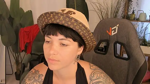 NeoGeisha online show from 07-31-26, 07:19