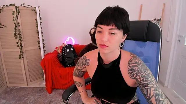 NeoGeisha online show from 08-07-26, 04:14