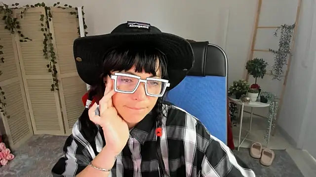 NeoGeisha online show from 08-10-26, 03:54