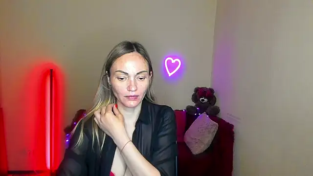 BlondMikey22 online show from 06-18-26, 09:14