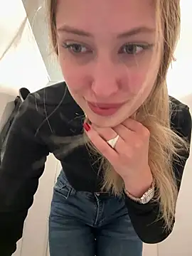 blonde exe online show from 06-17-26, 03:13
