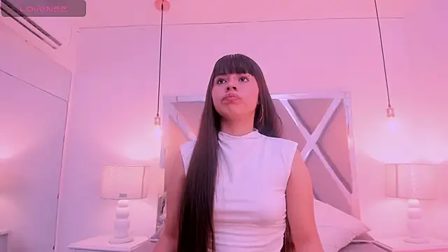 Raven Luxx online show from 05-15-26, 05:20