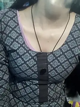 Snapshot of Sexy-Raziya69 chatting on 02-07-26, 07:56 Sexy-Raziya69 online show from 02-07-26, 07:56