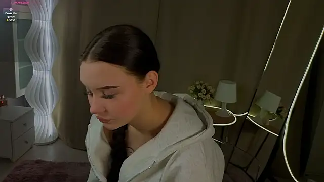 RoxannRunk online show from 03-04-26, 07:09