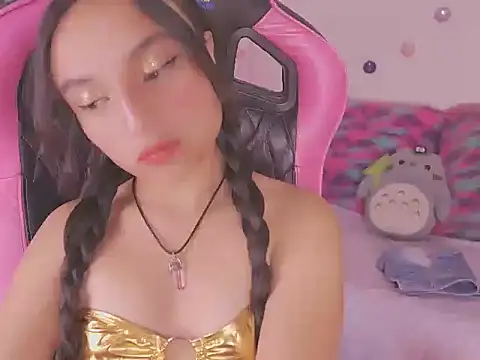  emily jonexs online show from 07-17-26, 10:14