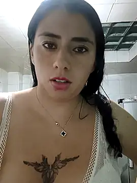 ashleymonroe4 online show from 04-16-26, 12:44