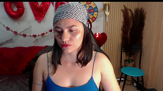 rox luxury tf online show from 02-12-26, 08:37