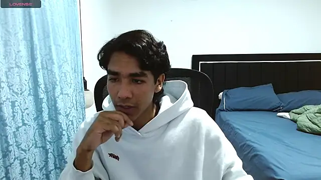 Pedestal diamant online show from 04-04-26, 12:20