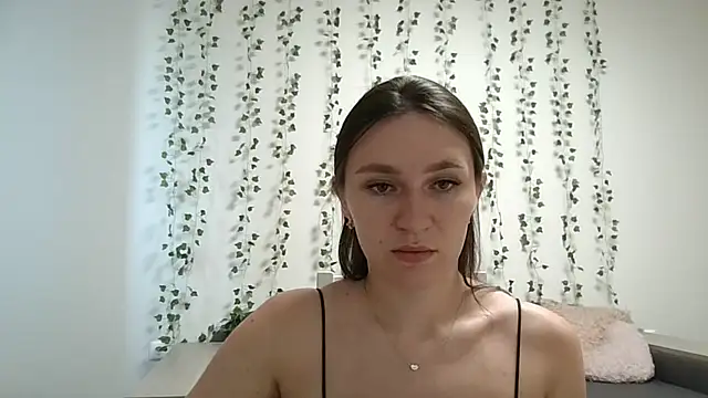 Snapshot of LilitTXX chatting on 06-17-26, 12:18 LilitTXX online show from 06-17-26, 12:18