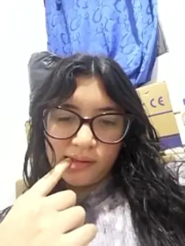 Dahlia-Rose online show from 03-06-26, 01:24