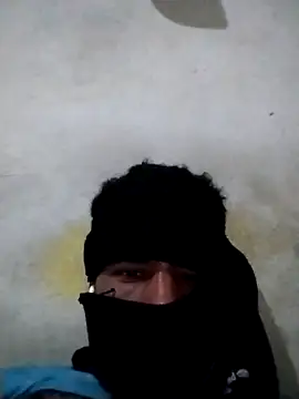 UnsureSlide online show from 03-26-26, 02:39