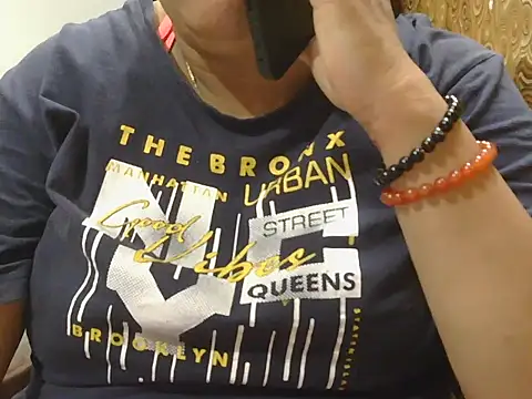 GangbangCouple online show from 05-26-26, 11:06