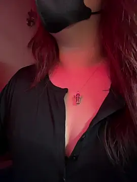 HaleyKin online show from 03-05-26, 04:03