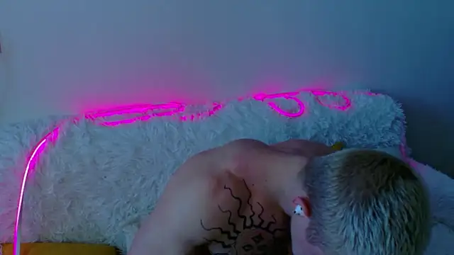 SterlingNoir online show from 02-07-26, 11:03