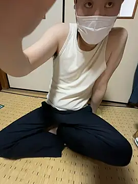 shizuku-kun211 online show from 05-02-26, 02:49