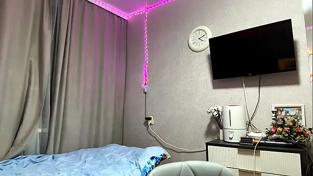 MilaSliger online show from 03-06-26, 10:17