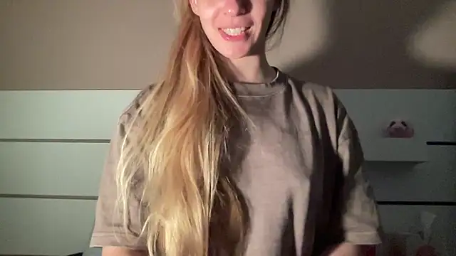 petiteetoile online show from 04-06-26, 05:58