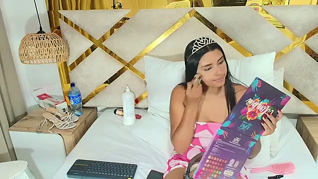 Madeline Foxxxy online show from 02-24-26, 07:34