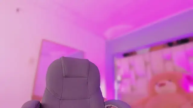 AishaKassandra online show from 04-19-26, 11:20