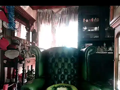 Snapshot of cosmicstar chatting on 02-10-26, 11:36 cosmicstar online show from 02-10-26, 11:36