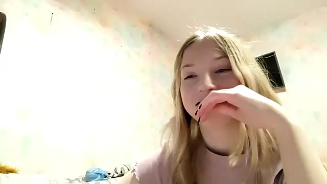 TiaBIanks online show from 02-25-26, 01:21