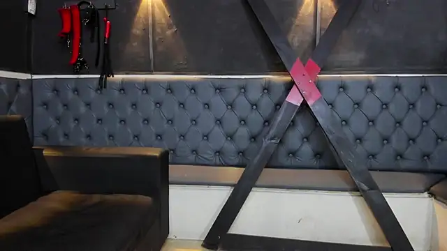 Jeanpieroo26 online show from 04-16-26, 09:50