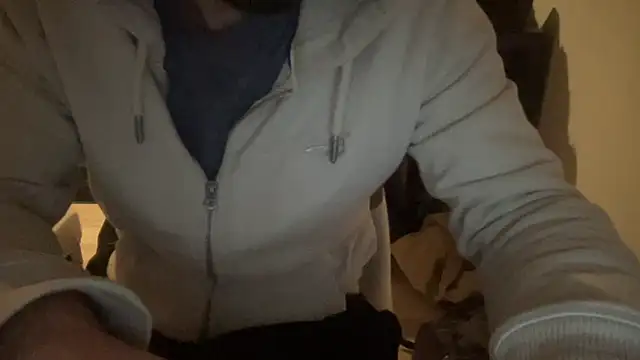 Snapshot of raoulbtnbois chatting on 02-15-26, 12:36 raoulbtnbois online show from 02-15-26, 12:36