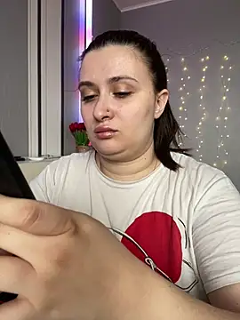 lipsi vikki online show from 02-17-26, 08:11