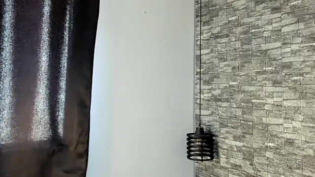 ASHLEY COLLINS1 online show from 04-18-26, 01:48