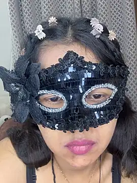 Snapshot of raavigirl chatting on 05-17-26, 05:53 raavigirl online show from 05-17-26, 05:53