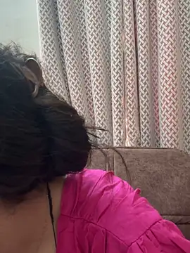 Snapshot of raavigirl chatting on 05-18-26, 12:00 raavigirl online show from 05-18-26, 12:00