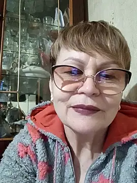 SophieBurns online show from 04-08-26, 01:33