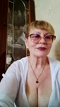 SophieBurns online show from 07-17-26, 10:33