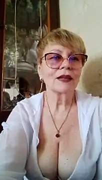 SophieBurns online show from 07-30-26, 10:58