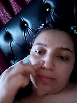 MajoArias online show from 03-06-26, 04:09