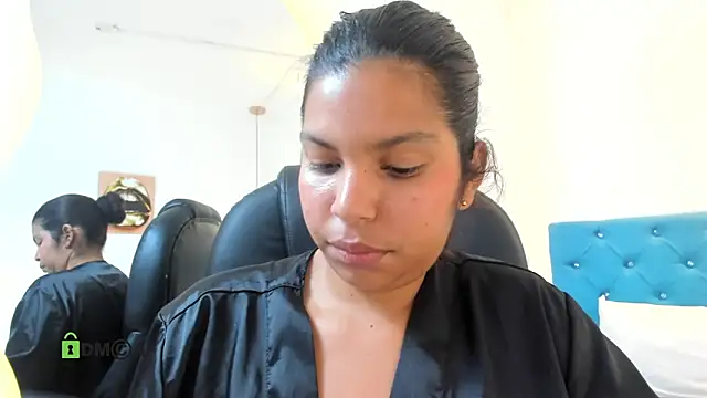 Snapshot of Dulcecooper1 chatting on 04-29-26, 05:30 Dulcecooper1 online show from 04-29-26, 05:30